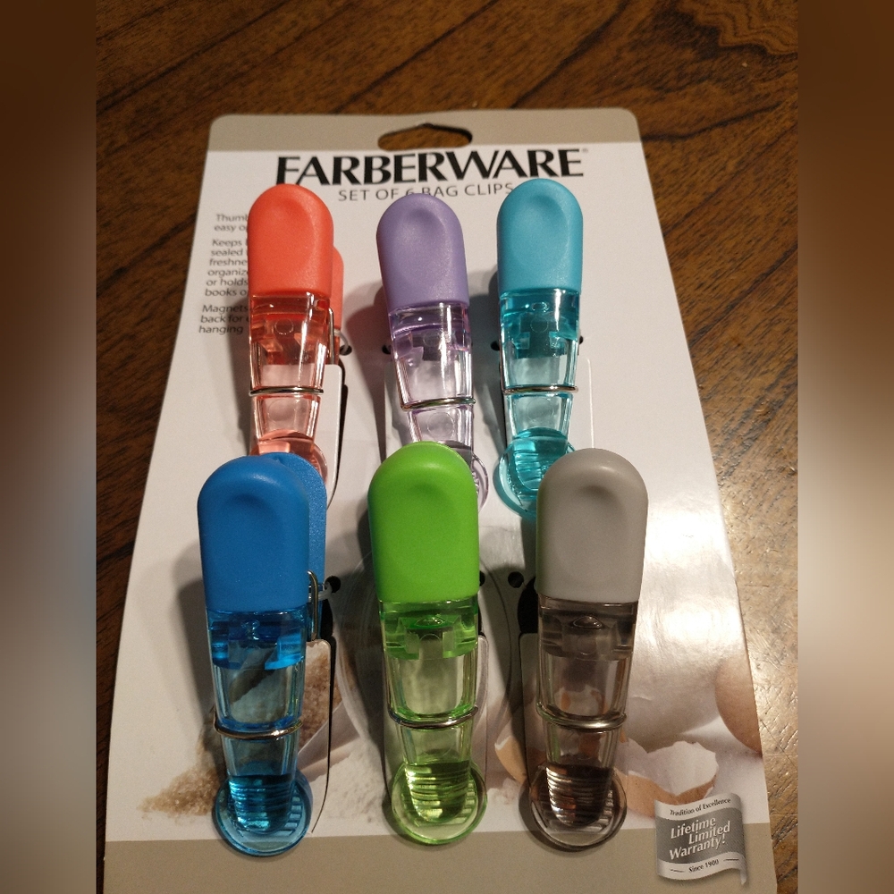 Farberware Set of 6 Assorted Color Bag Clips - Magnets on Back for Easy Hanging